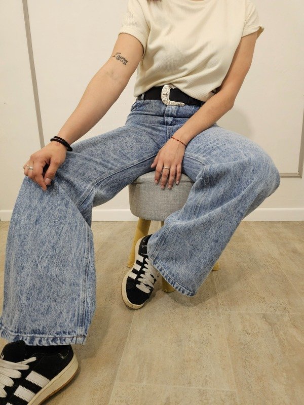 Producto - Jeans wide leg nevado