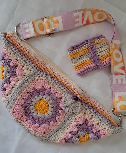 Producto - Riñonera granny rosa