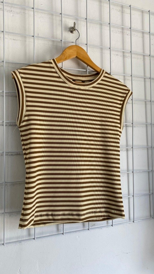 Producto - Musculosa rayada AUCH