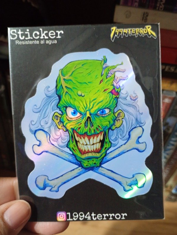 Producto - Sticker holografico calavera