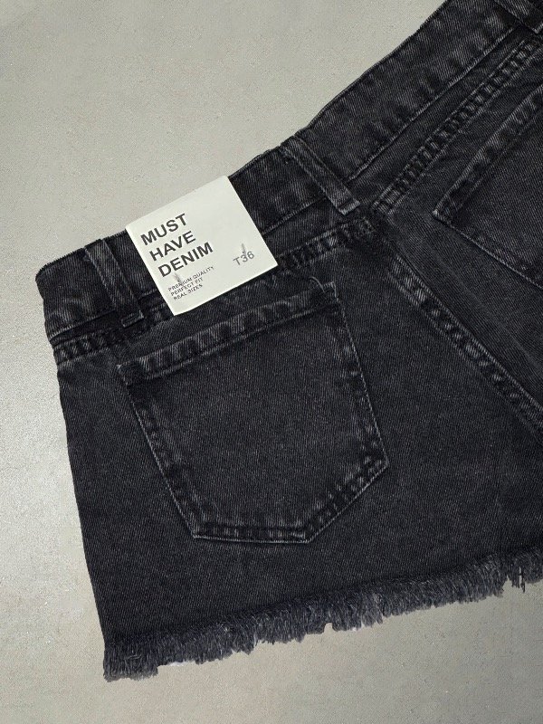 Producto - SHORT T. BAJO RECORTE NEGRO POCKET - 1
