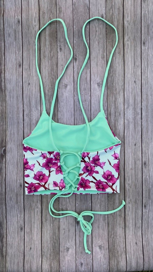Tops regulables reversibles flor de ciruelo — imagen 3