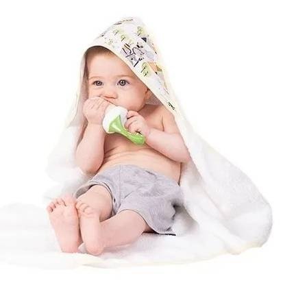 Producto - 5325 - Toallón con capucha estampada
