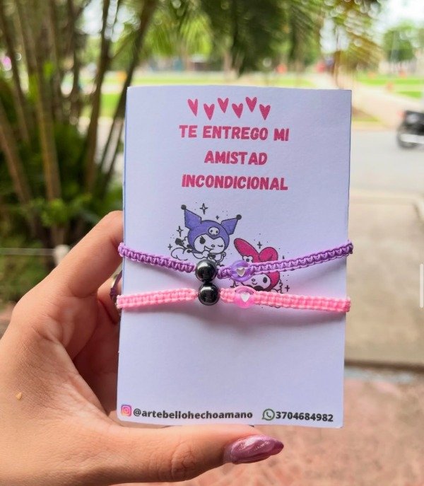 Producto - Dúo de pulseras magnéticas- My Melody y Kuromi