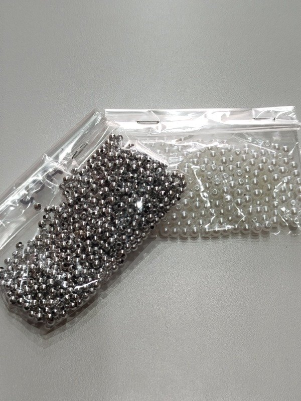 Producto - PERLAS PLASTICAS 3 MM