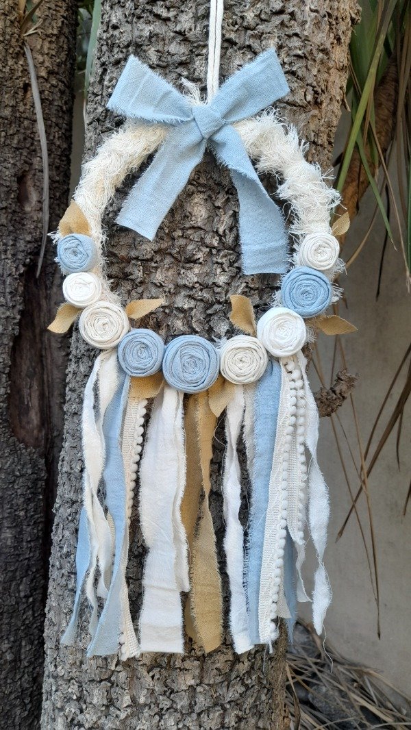 Producto - Colgante celeste con flores