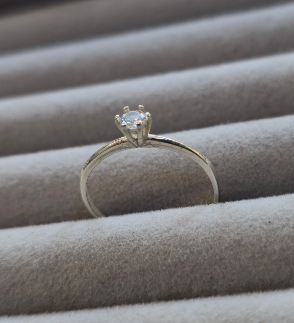 Producto - Anillo cubic clasico PLATA 900