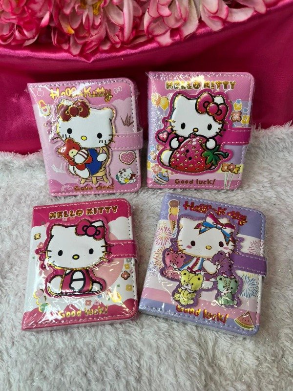Producto - Cuadernito con seguro Hello Kitty