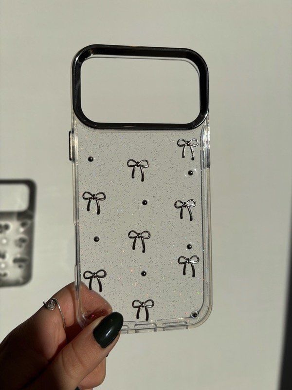 Producto - FUNDA CHARMS MOÑOS IP 17 PRO MAX