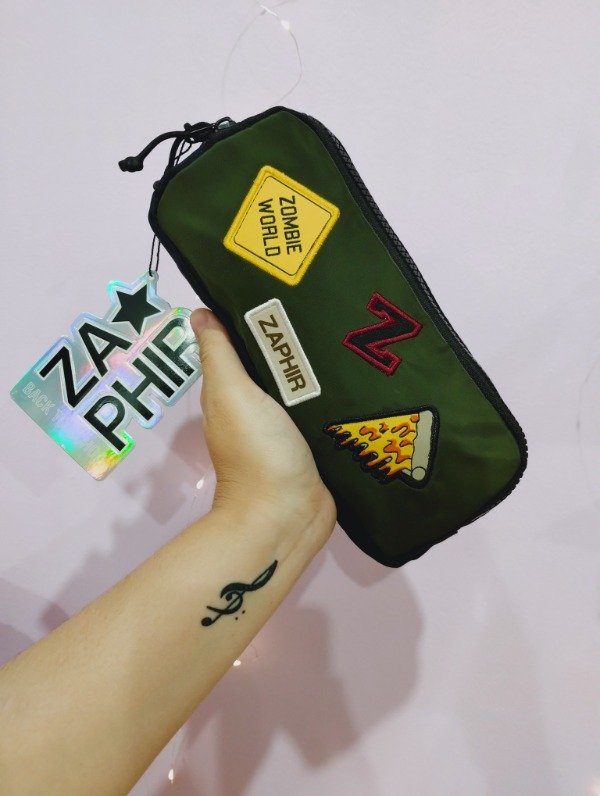 Producto - Cartuchera zombie Word