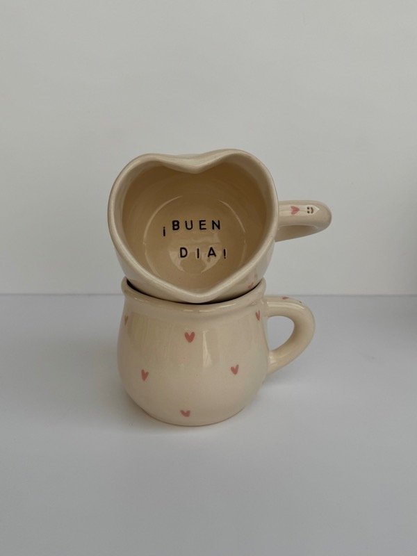 Producto - Tacita corazones rosas