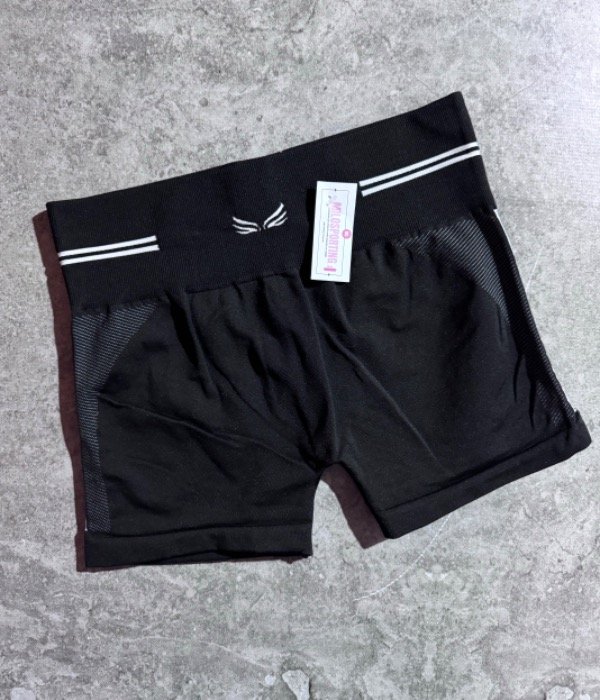 Producto - MINISHORT LINEAS NEGRO