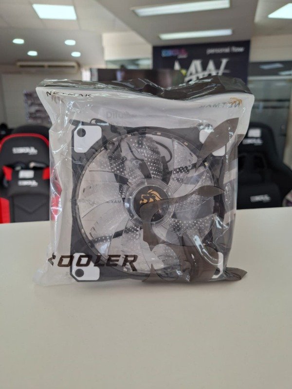 Producto - Fan cooler de 120mm con luces RGB Netmak NM-12RGB