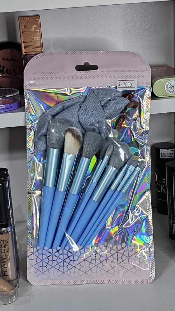 Producto - SET X9 BROCHAS + BOLSITA