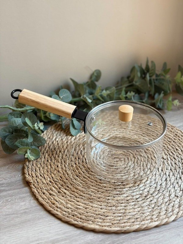 Producto - Olla  de vidrio 1.800 ml con mango de madera