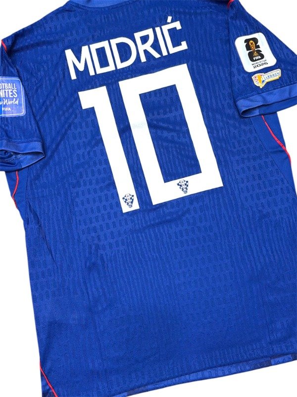 Producto - Croacia Visitante 2026 Version Jugador - 10 Modric Parches Legacy y Mundial - 2