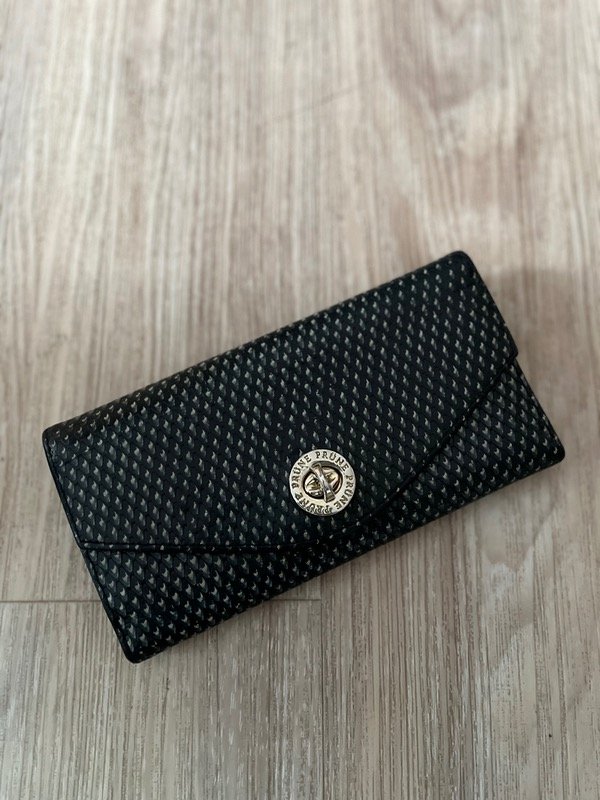 Producto - Billetera Prune