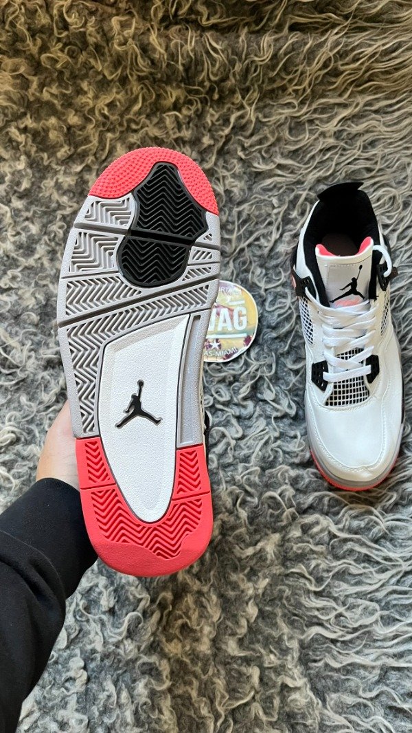 Producto - AIR JORDAN RETRO 4 HOT LAVA - 3