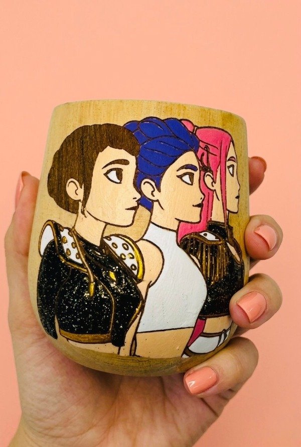 Producto - Mate Pintado Guerreras K-Pop