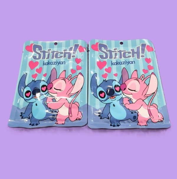 Producto - Mascara facial Stitch celeste azul
