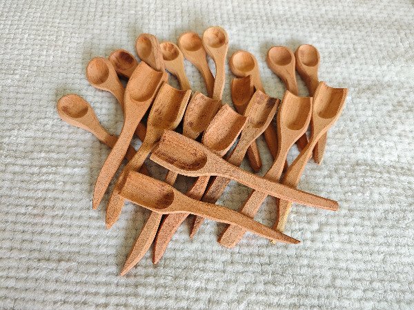 Producto - Combo 10 Cucharas lisas + 10 Cucharas artesanales