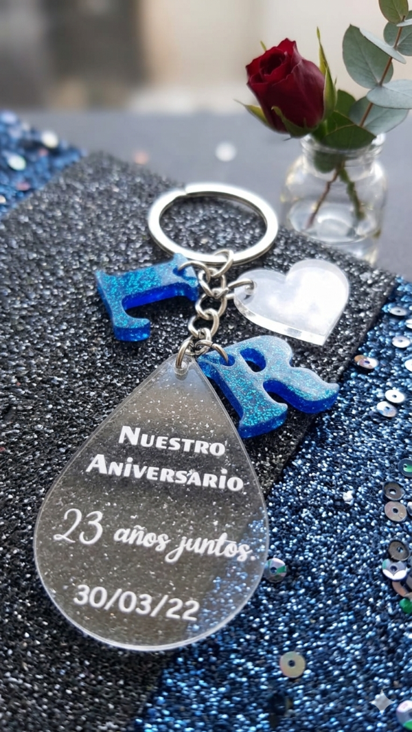 Producto - llavero gota con iniciales x 10 unid.