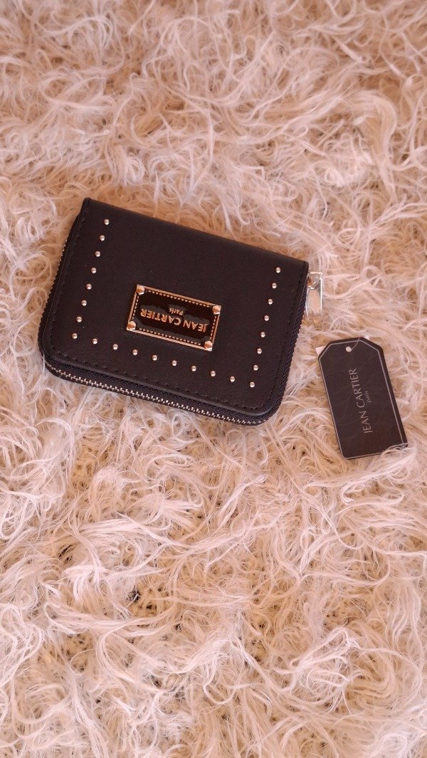 Producto - Billetera jean cartier con tachas negra