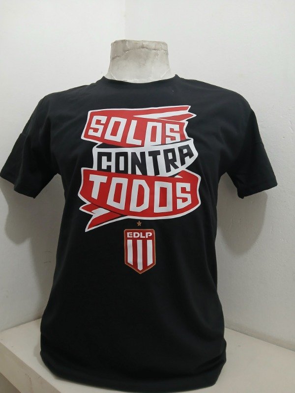 Producto - Remera solo contra todos negra