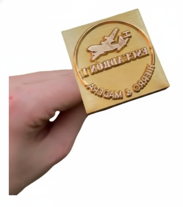 Producto - Sello de Bronce Personalizado 3.5 x 3.5cm - Para Cuero Madera Pan