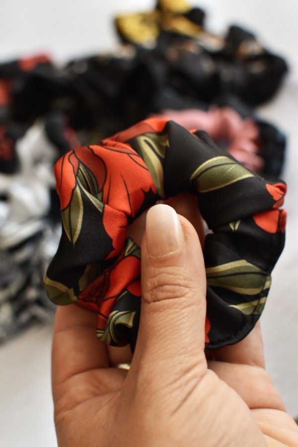 Producto - Scruchies chicas setx2