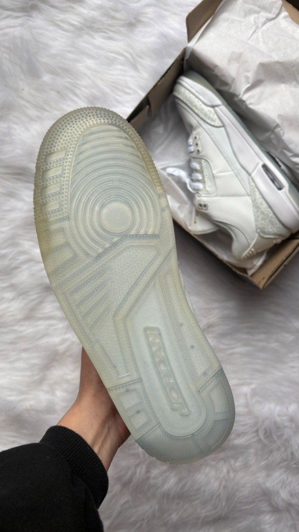 Producto - JORDAN RETRO 3 PURE MONEY - 3