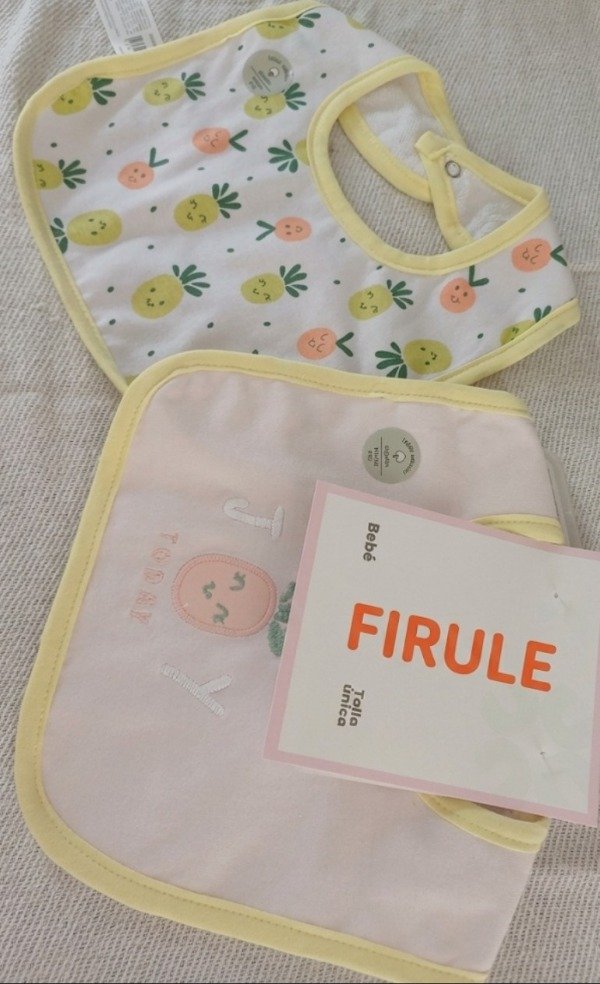 Producto - Baberos de algodón por 2 unidades