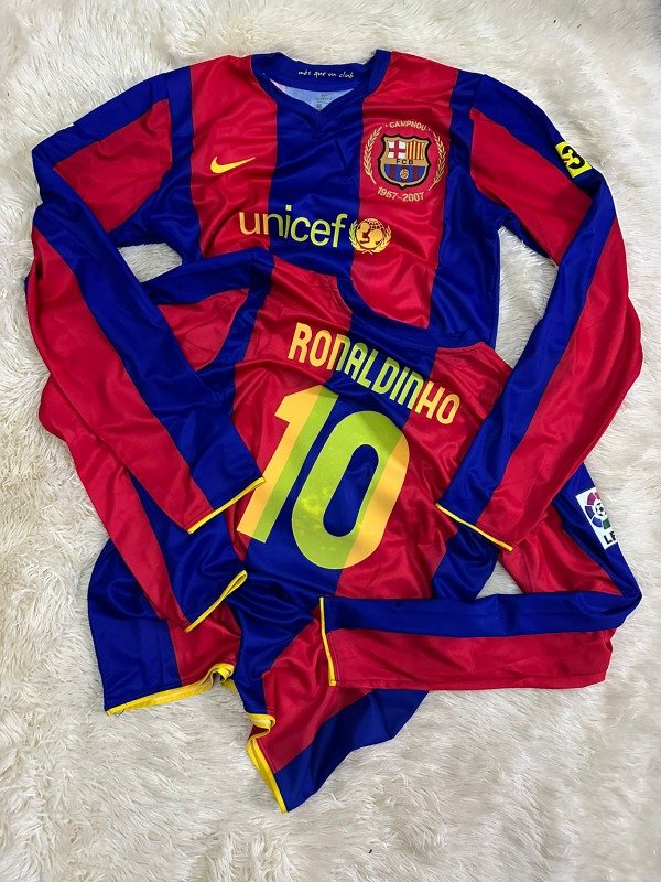 Producto - Camiseta Barcelona Titular Retro Ronaldinho Mangas Largas Temporada 2007/2008