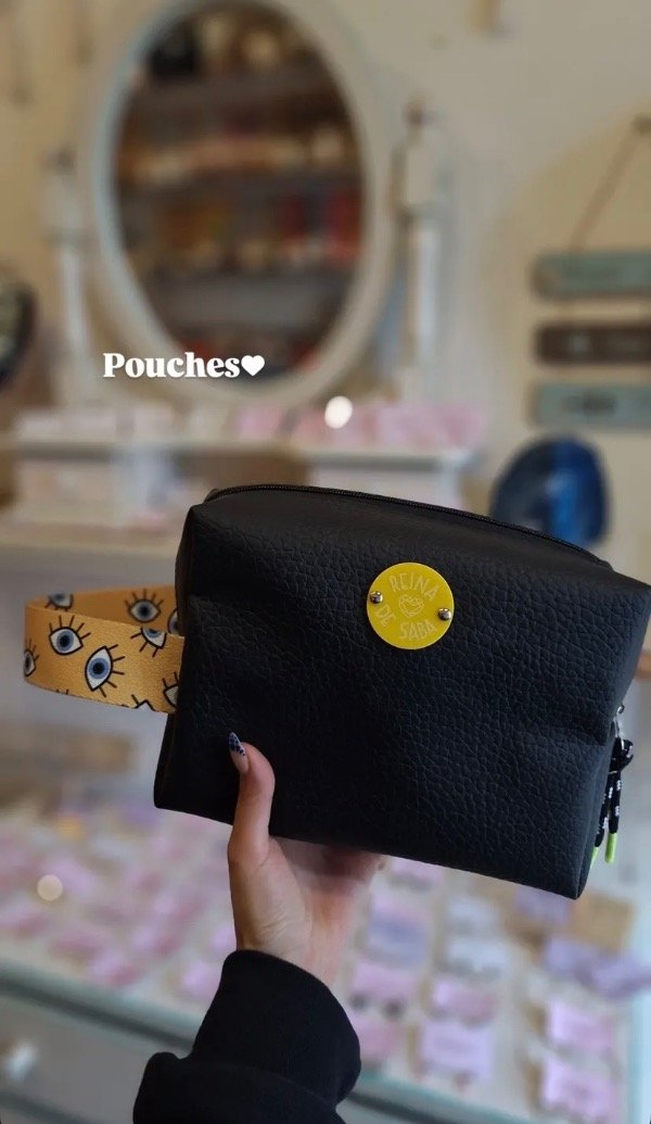 Producto - Pouche XL negro ojitos