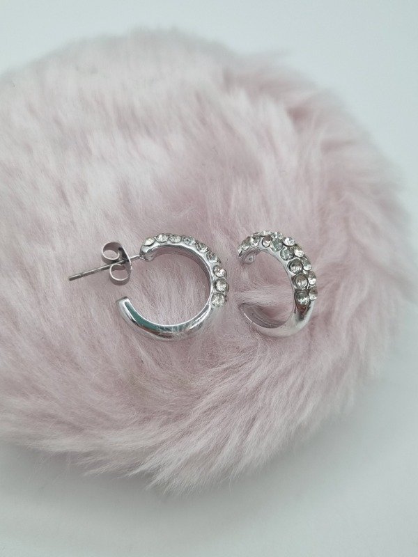 Producto - Aros acero blanco pasante argollita circ línea strass