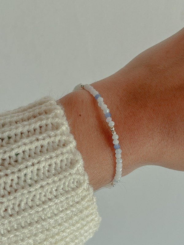 Producto - Pulsera cristales blanco y celeste