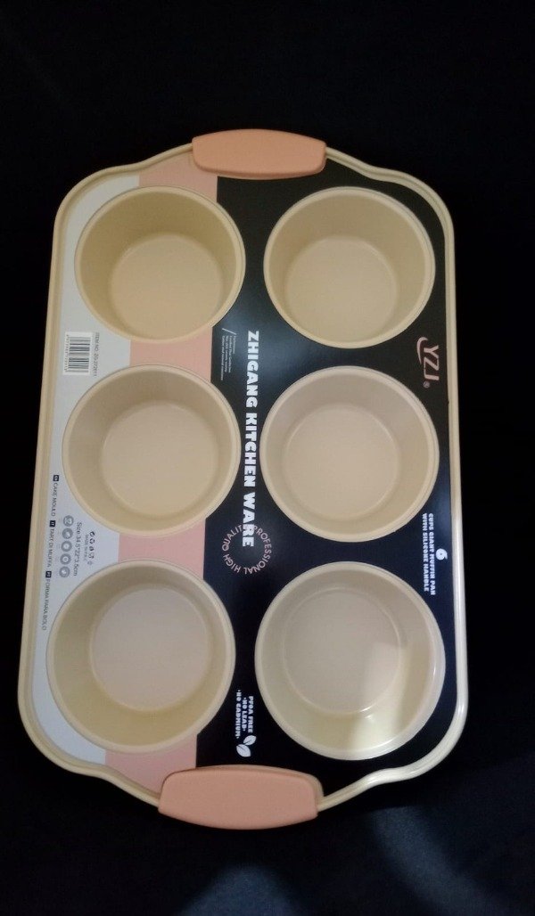 Producto - MUFFINERA ANTIADHERENTE GRANDE CF0785