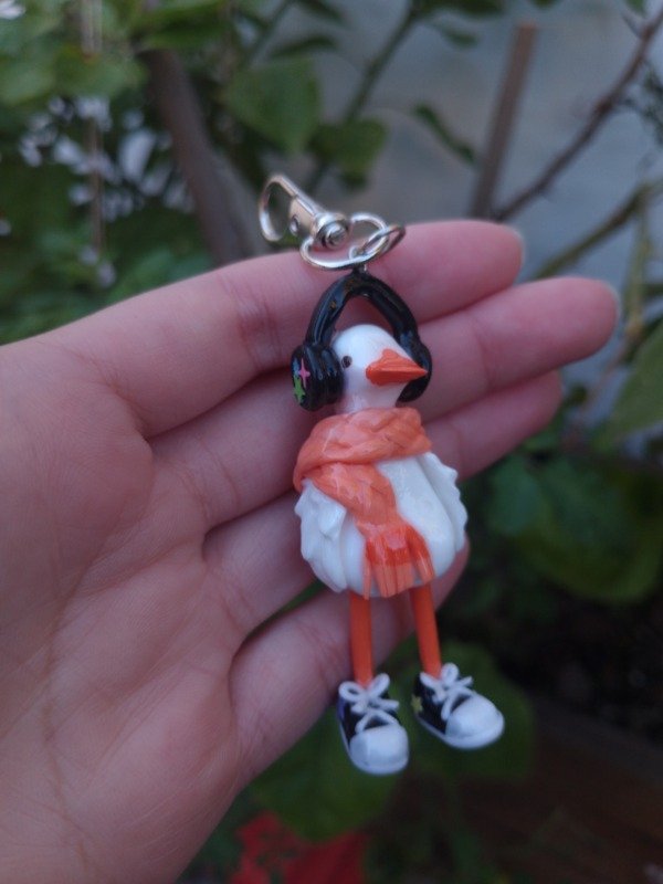 Producto - Patito Con Zapatitos y Auriculares
