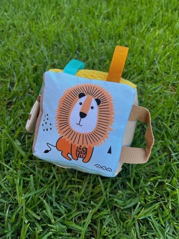 Producto - Cubo sensorial león