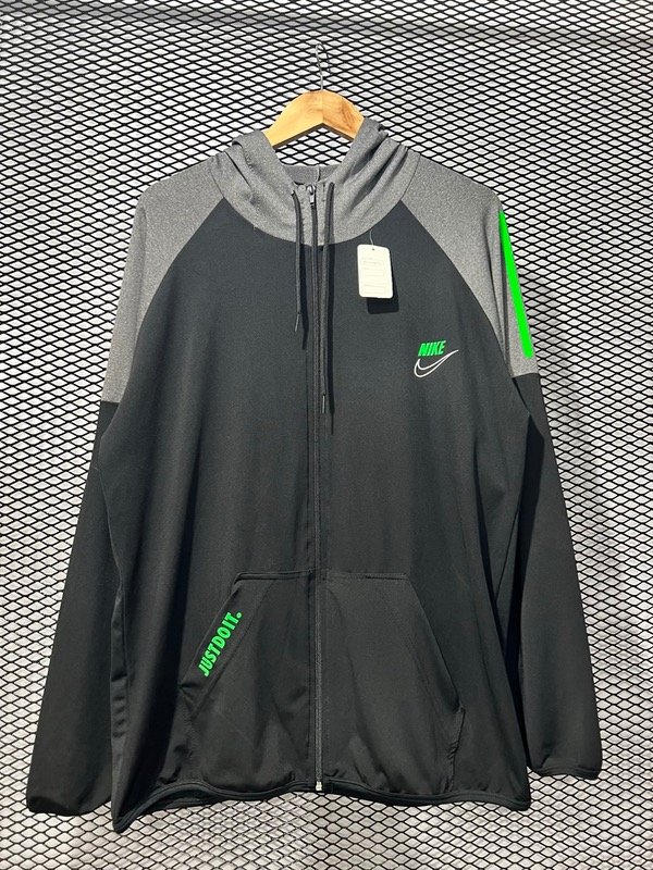 Producto - Campera nueva lycra T6