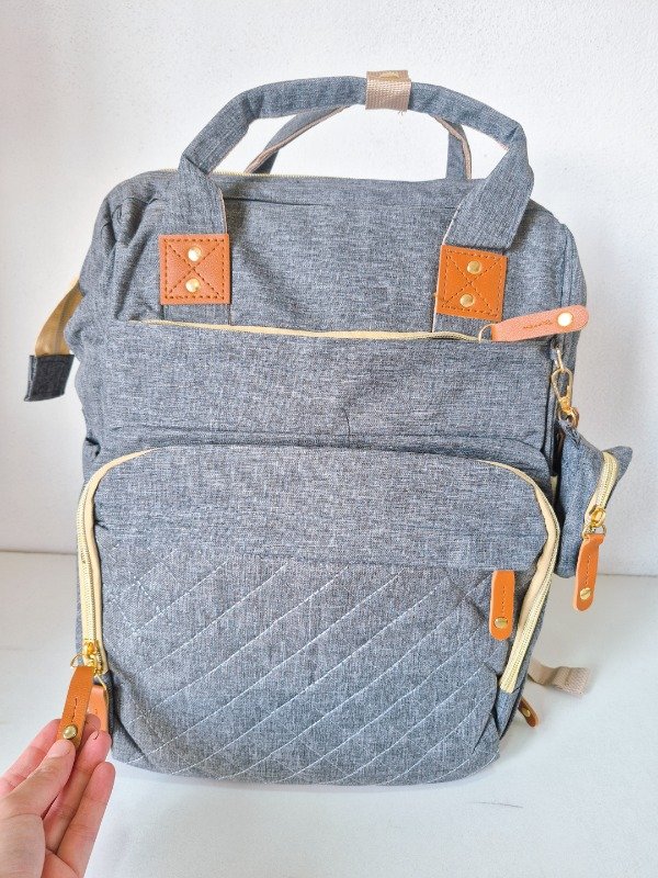 Producto - Mochila maternal MUNA gris