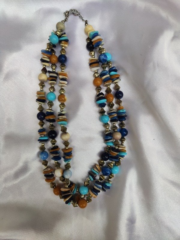 Producto - Collar de Triple Cadenas con Piedras