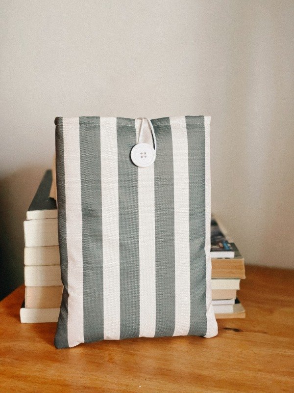 Producto - FUNDA PARA LIBRO OLIVE - 1