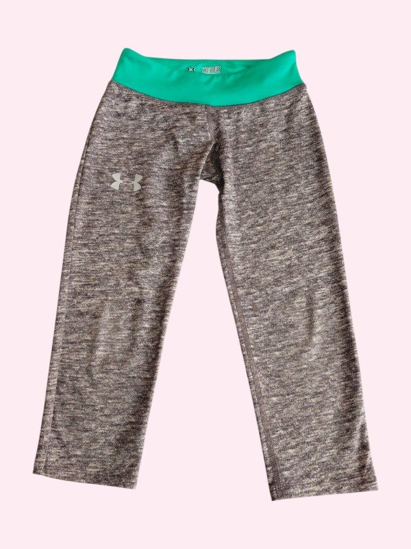 Producto - Calza deportiva gris jasepado con verde Under Armour 4 años