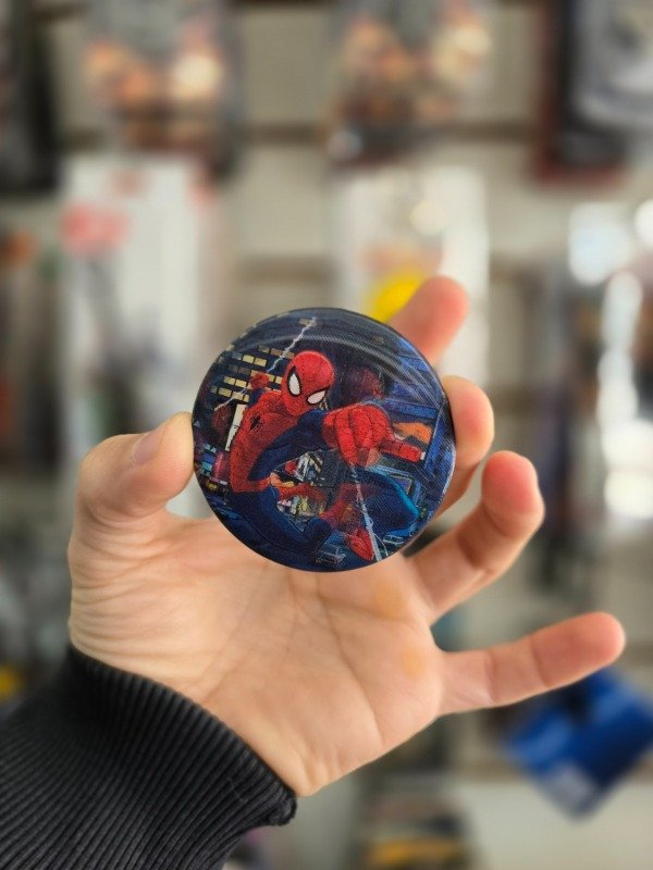 Producto - Pin Spiderman holográfico