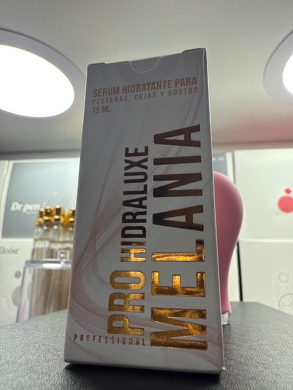 Producto - PRO Hidraluxe serum hidratante 15ml Melania Professional