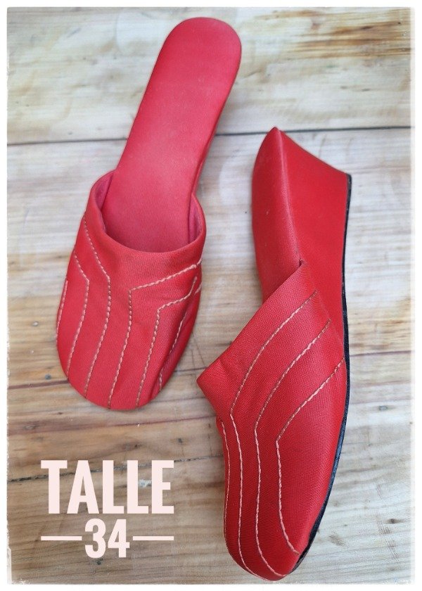 Producto - Chinelas Rojas de Tela Talle 34