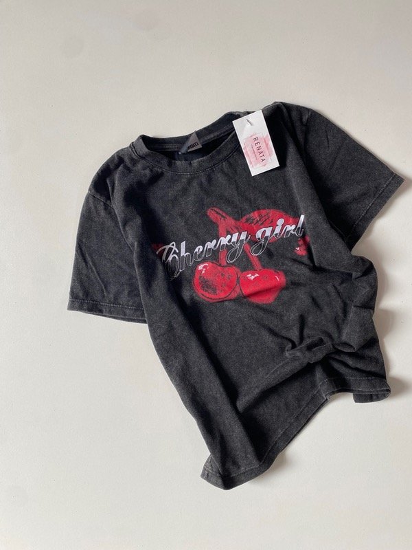 Producto - Remera cherry girl
