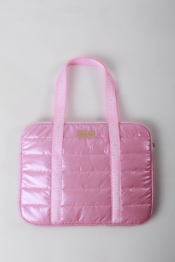Producto - Porta notebook puffer DORIS ESSENTIALS rosa metalizada