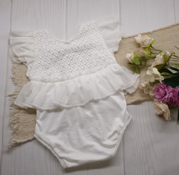 Producto - Body Blanco volados 12-18m